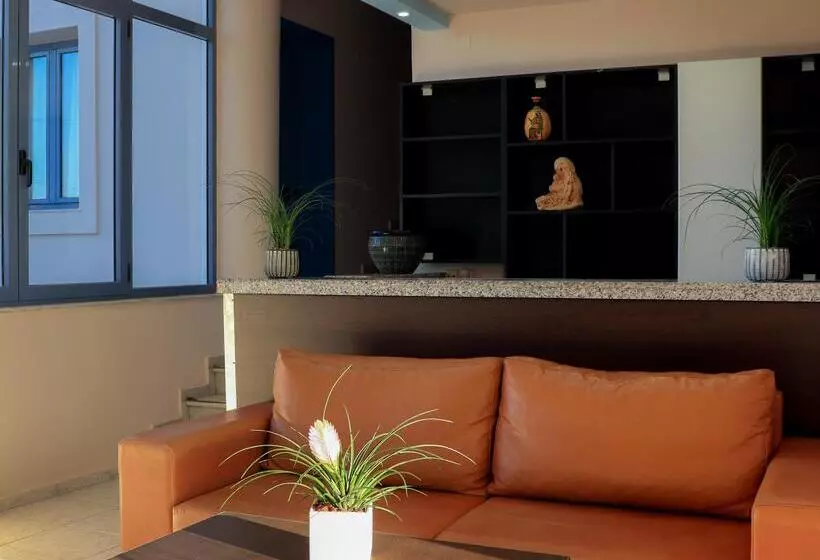 فندق Kaissa Beach