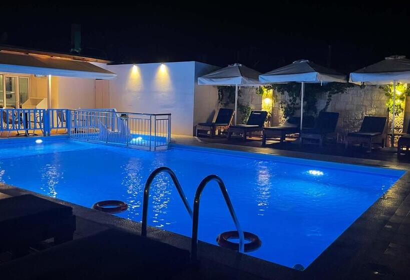 בית מלון כפרי Kaissa Beach