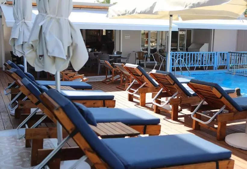 فندق Kaissa Beach