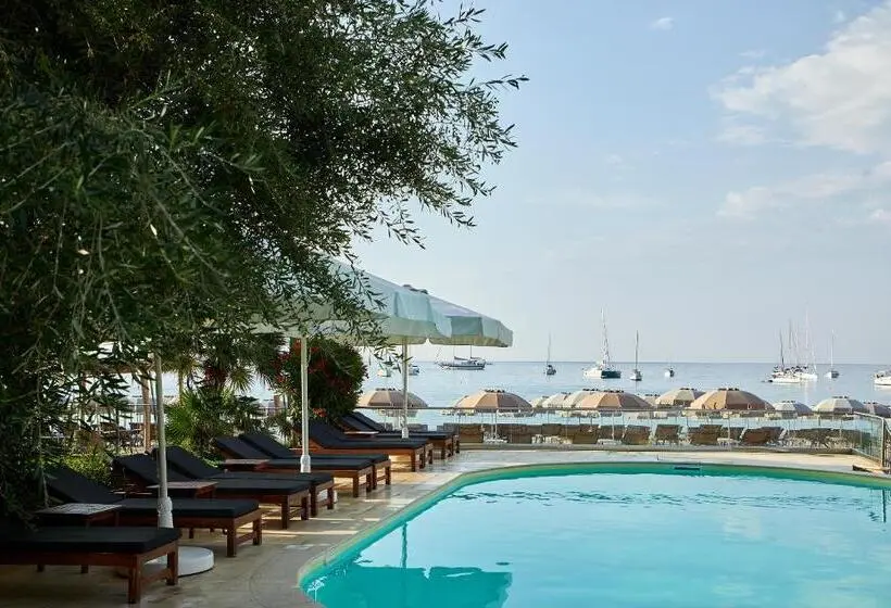هتل Parga Beach Resort