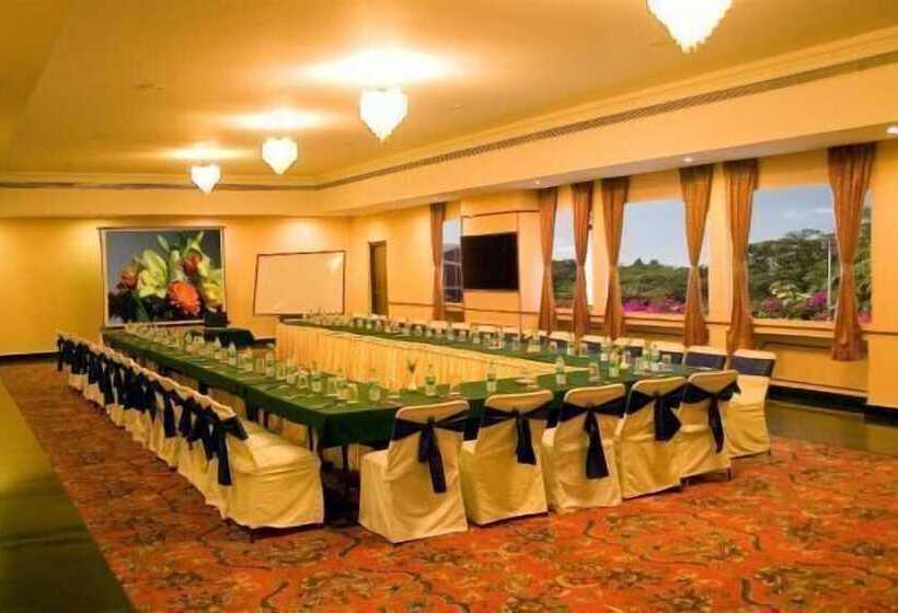 فندق Ramanashree California Resort