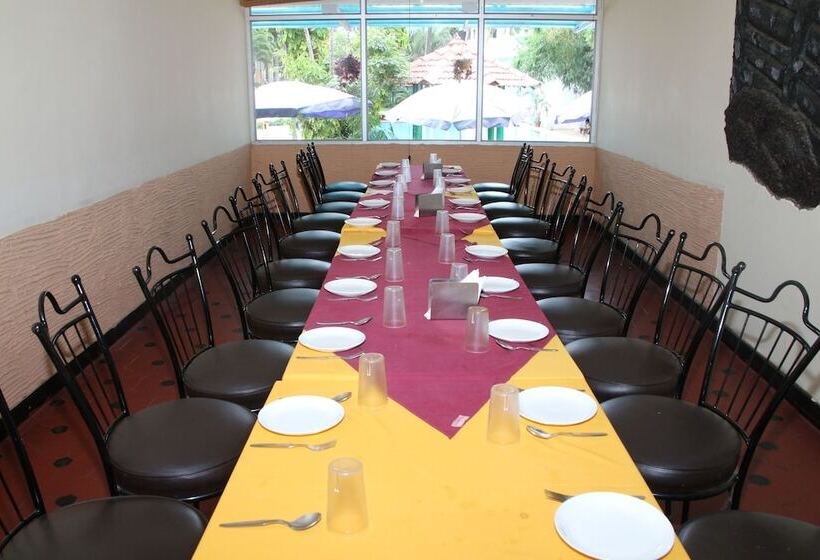 فندق Ramanashree California Resort