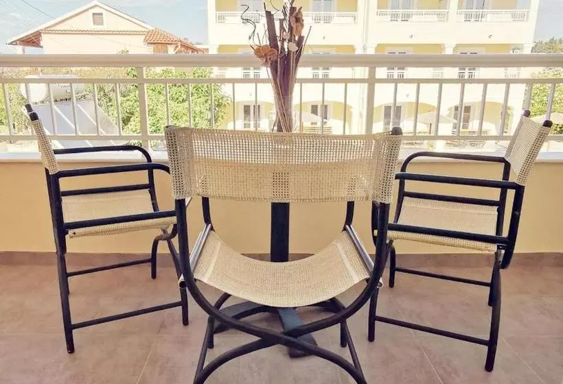 בית מלון כפרי Sellas