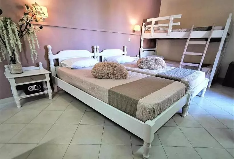 בית מלון כפרי Sellas