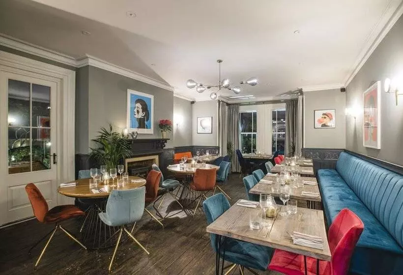 호텔 The Lodge Duxford