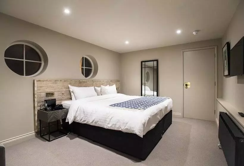 호텔 The Lodge Duxford