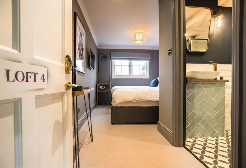 בית מלון כפרי The Lodge Duxford