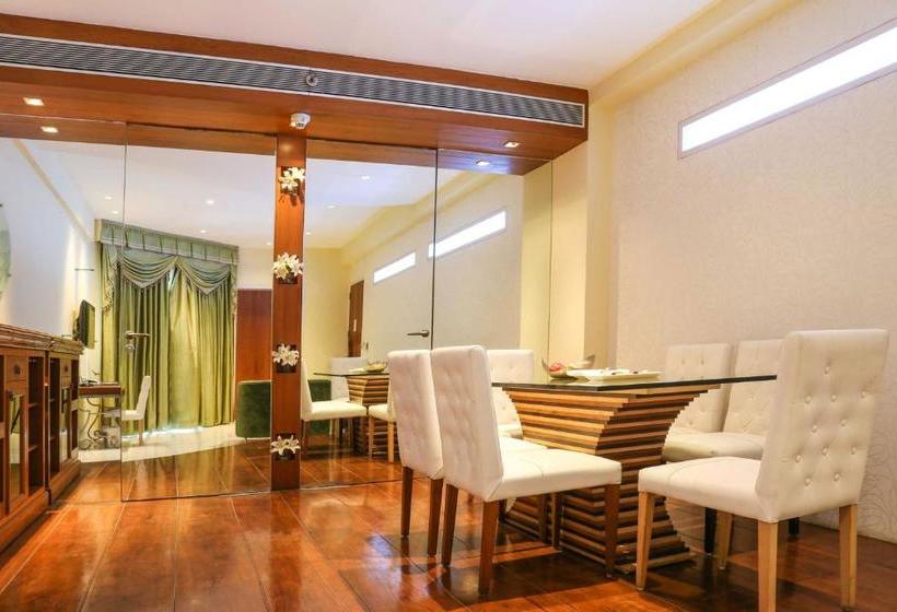 فندق Waterstones