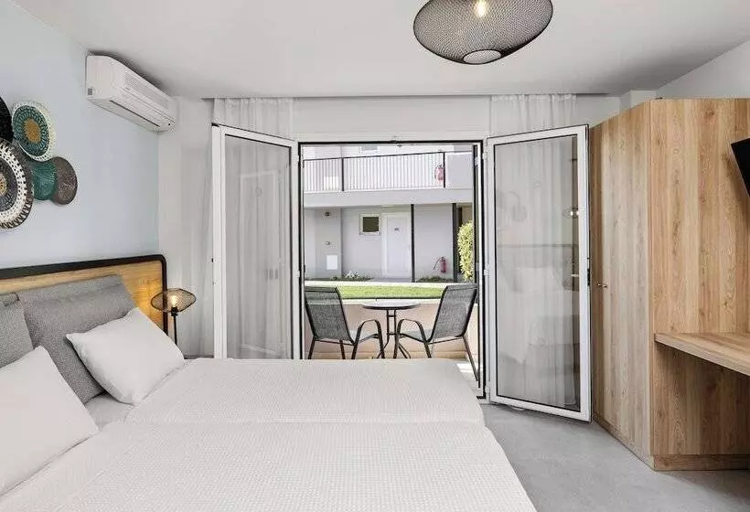 Hotel White Olive Marine Aquapark   All Inclusive