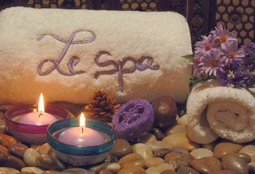 Palais Jena Hotel & Spa