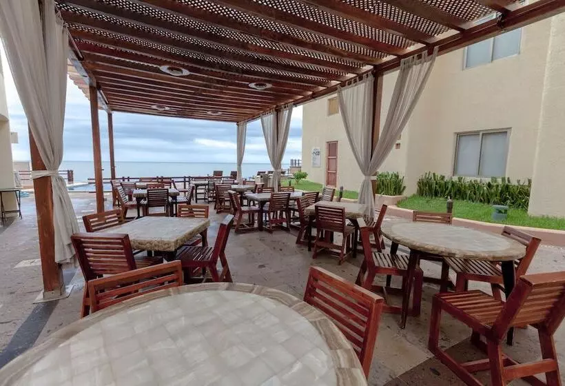 Zafiro Beach Boutique Resort