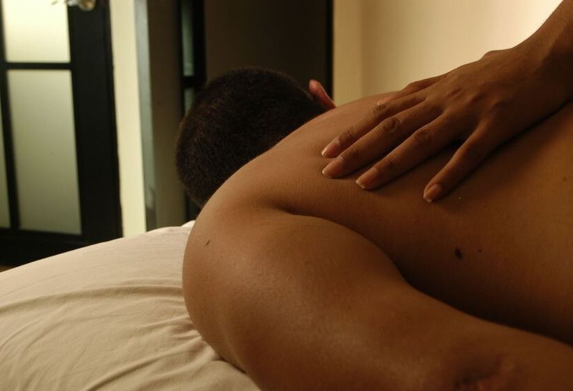 Zafiro Beach Boutique Resort