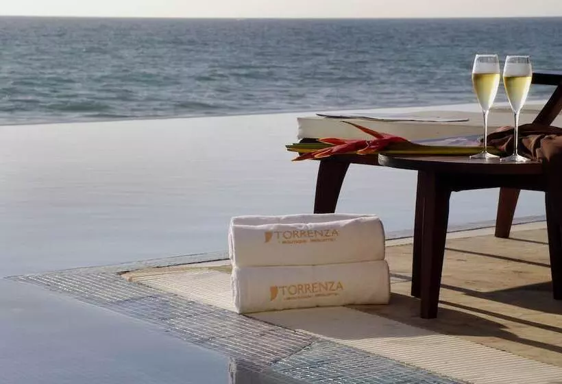 Zafiro Beach Boutique Resort