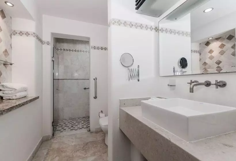 Zafiro Beach Boutique Resort