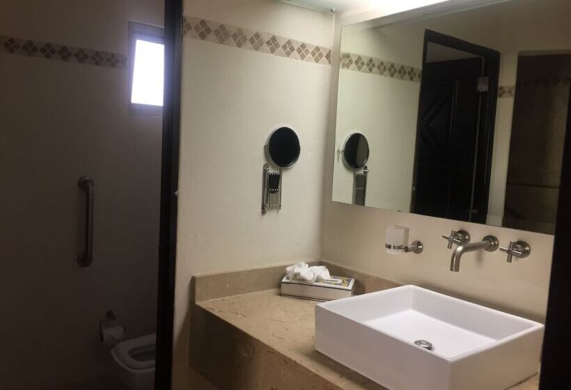 Zafiro Beach Boutique Resort