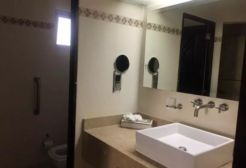 Zafiro Beach Boutique Resort