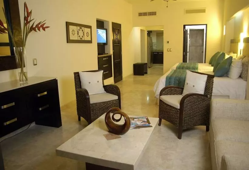 Zafiro Beach Boutique Resort