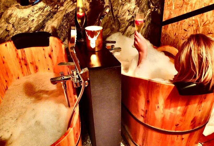 ベッドアンドブレックファースト Barotel Bed & Dinner