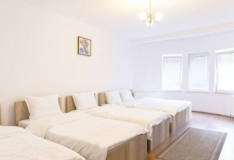 تختخواب و صبحانه Park