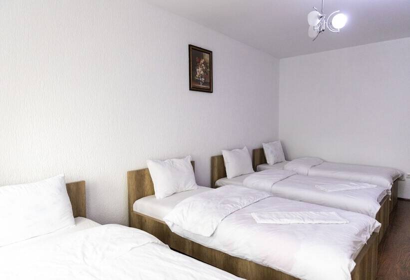 تختخواب و صبحانه Park