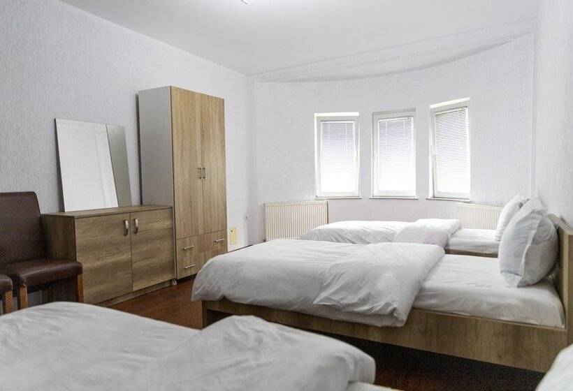 تختخواب و صبحانه Park