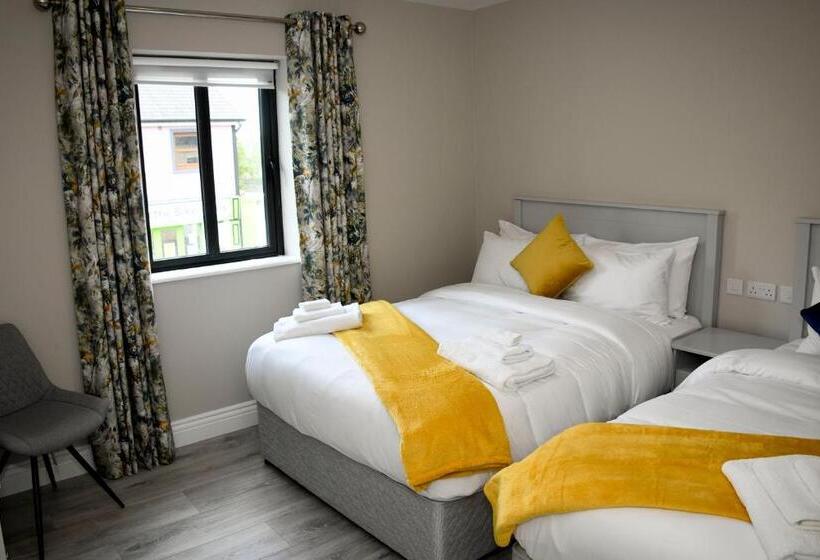 Bed and Breakfast The Leitrim Inn And Blueway Lodge