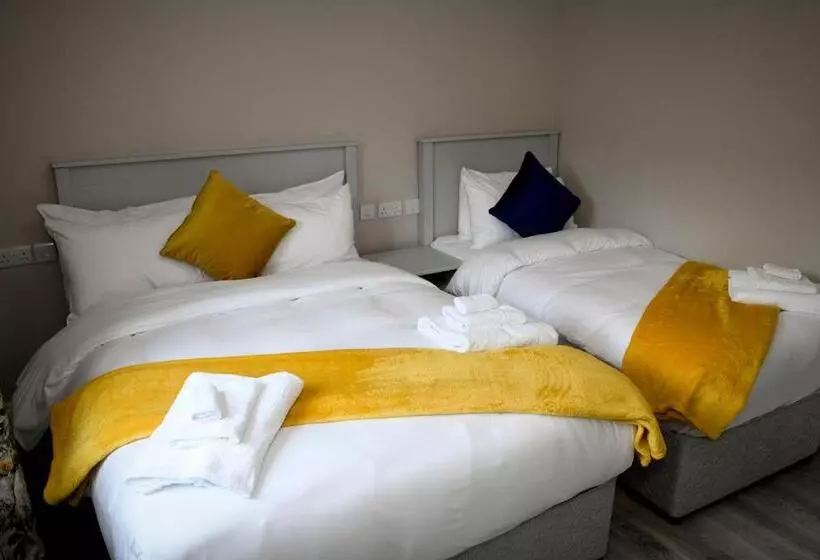 ベッドアンドブレックファースト The Leitrim Inn And Blueway Lodge