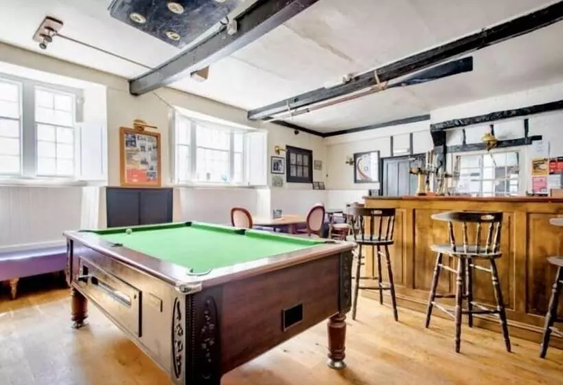 Aamiaismajoitus (B&B) The Tree Inn