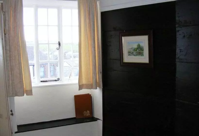 Aamiaismajoitus (B&B) The Tree Inn