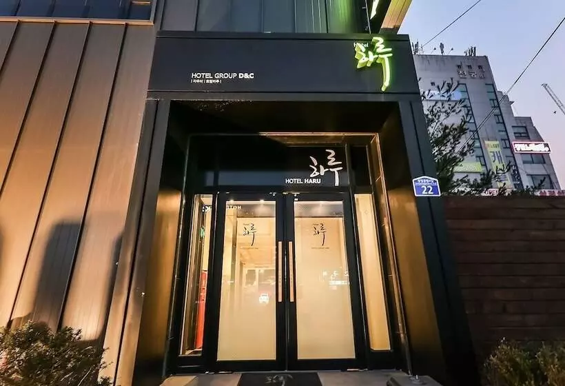 モーテル Cheonan Haru
