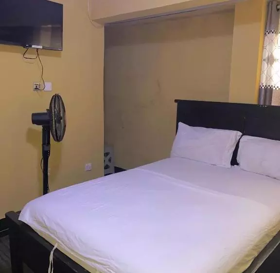 پانسیون Jennabwa Lodge And Restaurant