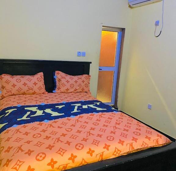 پانسیون Jennabwa Lodge And Restaurant