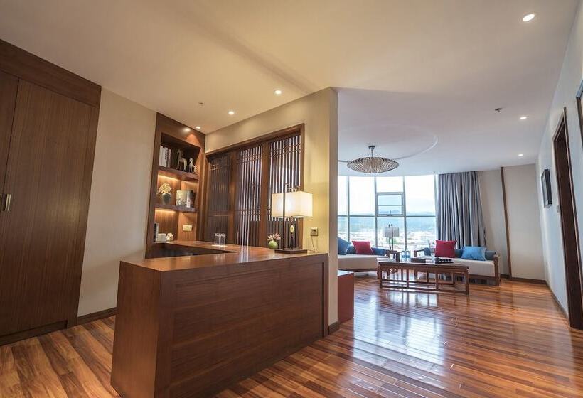 Yunman Hotel Shangrila