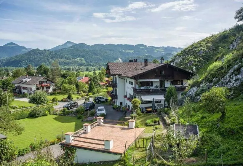 Hotelli Gästehaus Schreyer