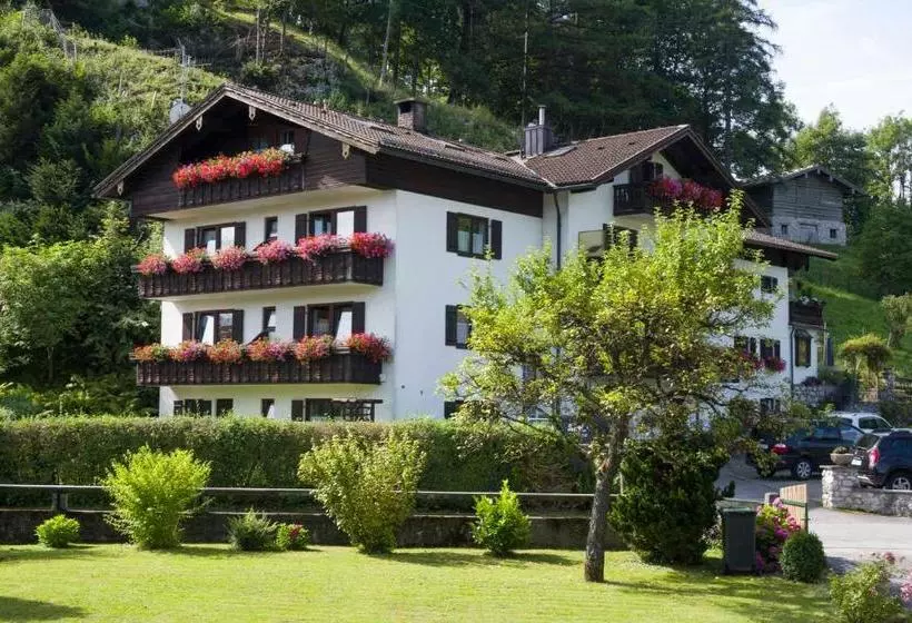 Hotelli Gästehaus Schreyer