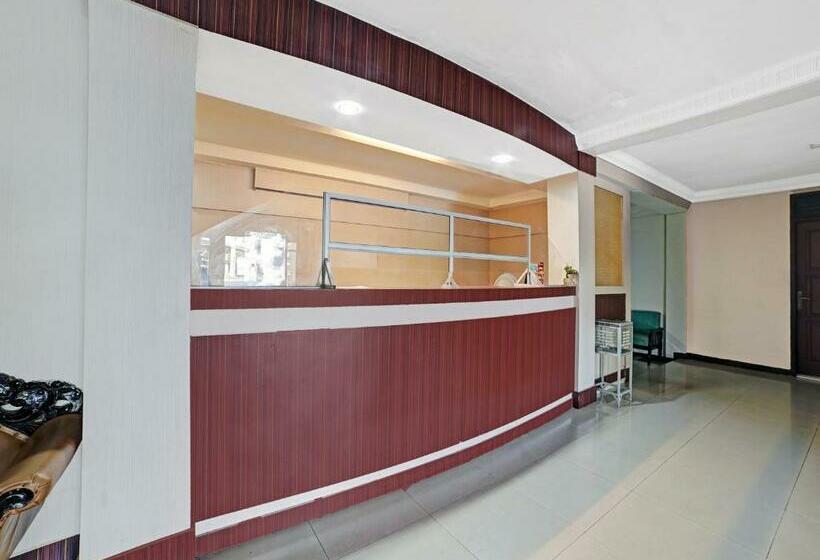 酒店 Oyo 90487 Wisma Kuta Karang Baru