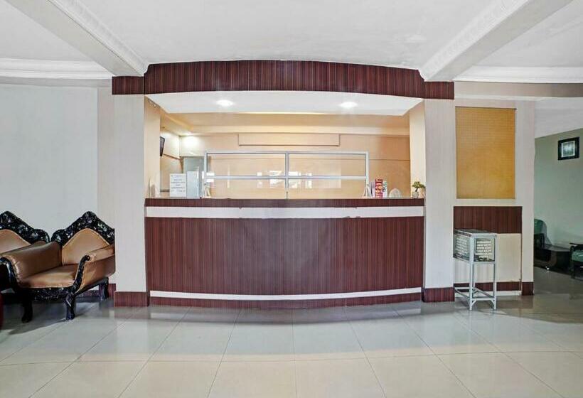 酒店 Oyo 90487 Wisma Kuta Karang Baru