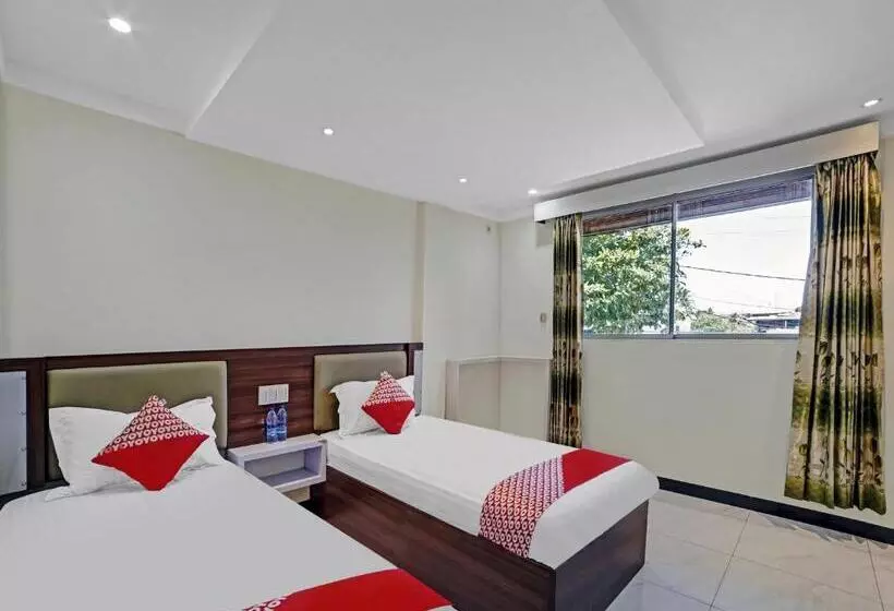 Hotelli Oyo 90487 Wisma Kuta Karang Baru