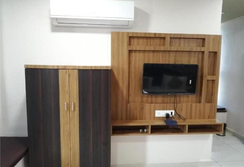 هتل Shiv Inn Vadodara