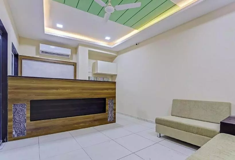 Hotelli Shiv Inn Vadodara