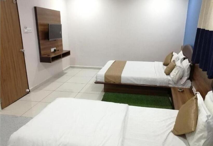 هتل Shiv Inn Vadodara