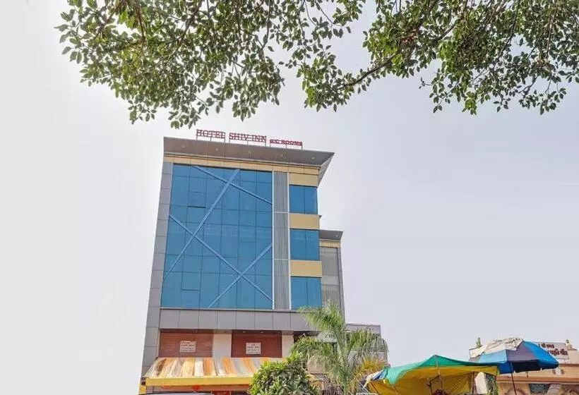 Hotelli Shiv Inn Vadodara