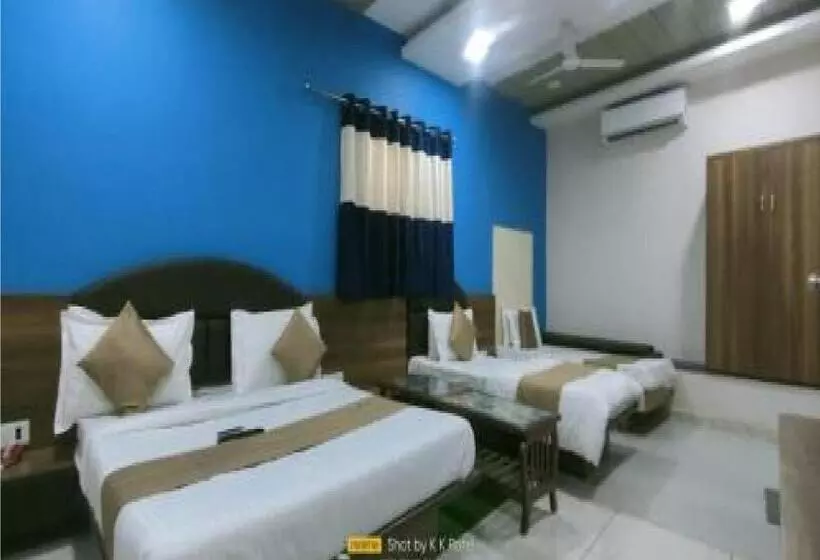 Hotelli Shiv Inn Vadodara