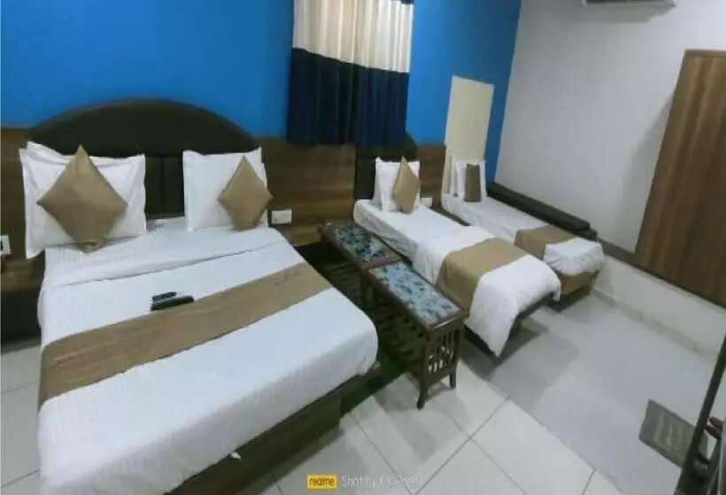 Hotelli Shiv Inn Vadodara