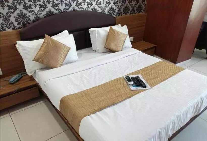 Hotelli Shiv Inn Vadodara