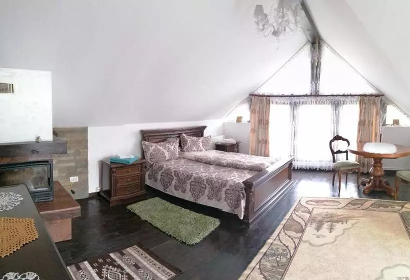 Pensiunea Casa Fierarul Din Bucovina