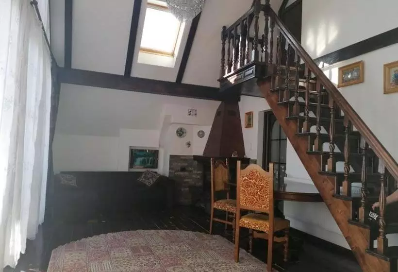 Pensiunea Casa Fierarul Din Bucovina