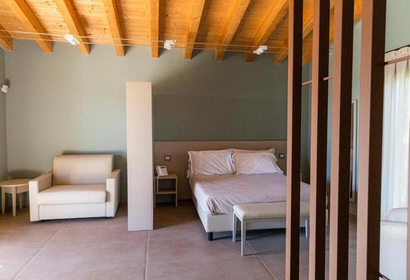 리조트 Antico Borgo Molino 7cento Vicino Ai Giardini Di Ninfa