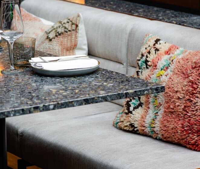 Yalo Urban Boutique Hotel Gent