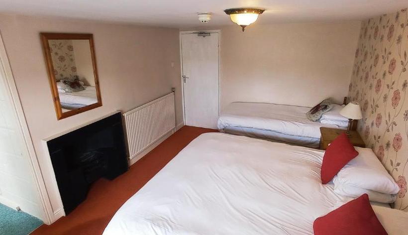 فندق صغير The Kings Arms